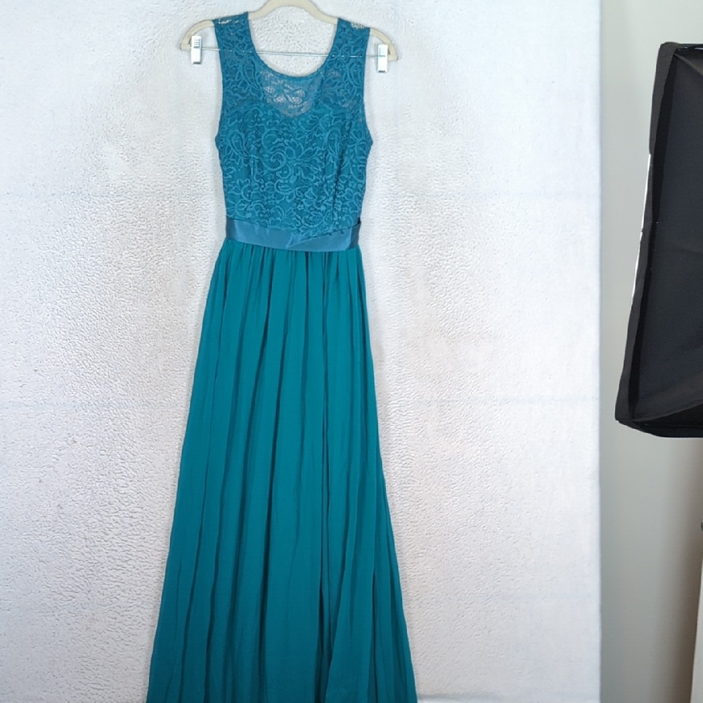 Berry Love Junior's Blue Lace Formal‎ Sleeveless Maxi Dress Size S
